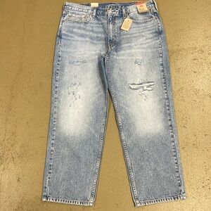 Levi’s 550 RELAXED Light Wash Distressed Jeans NWT 38/30